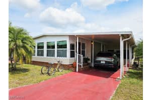 94 Poinsettia Dr, Fort Myers