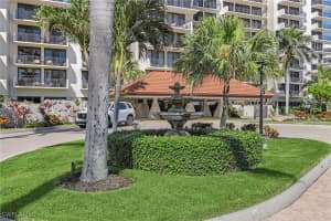 180 Seaview Court, Marco Island, FL 34145 Sold 07/03/25