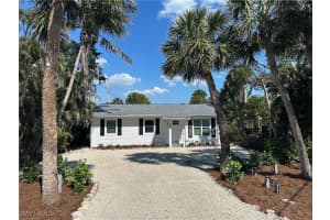 910 Fitzhugh Street, Sanibel, FL 33957 - MLS#225031109