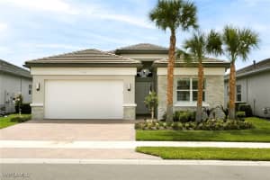 11543 Jacaranda Dr, Naples