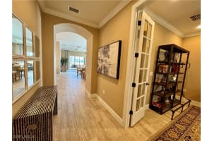 9418 Greyhawk Trl, Naples