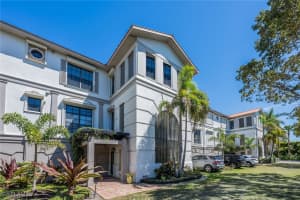 705 10th Street, Naples, FL 34102 Sold 04/30/25