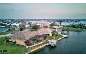 525 8th Terrace, Cape Coral, FL 33991 - MLS#225031275