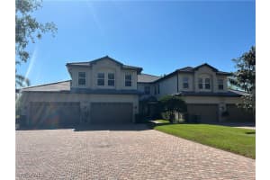 6045 Ashford Ln 103, Naples