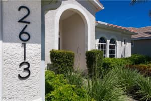 2613 Stonyhill Ct, Cape Coral