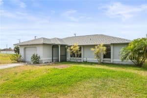 320 10th Street, Cape Coral, FL 33993 Sold 05/01/25