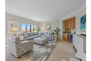 6760 Pelican Bay Boulevard, Naples, FL 34108 - MLS#225031492