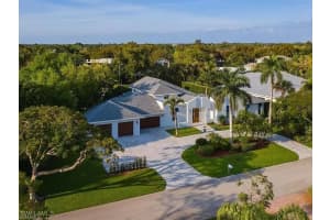 MLS# 225031571, Naples, Florida 34102