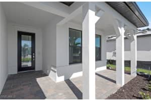 20530 Pebble Glen Drive, Estero, FL 33928 Sold 06/09/25