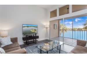 2711 Citrus Lake Dr F302, Naples