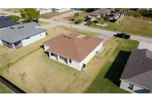 1122 15th Terrace, Cape Coral, FL 33993 - MLS#225031926