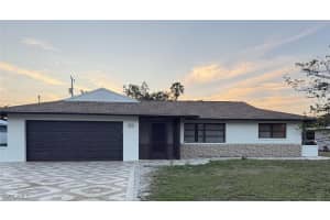 4524 11th Place, Cape Coral, FL 33904 - MLS#225031931