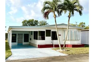 16 Turquoise Ave, Naples