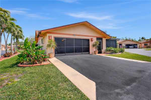 6460 Royal Woods Dr, Fort Myers