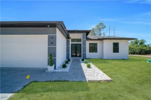 315 Stonybrook Avenue, Lehigh Acres, FL 33972 Sold 06/25/25