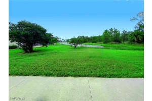 5390 Whitten Drive, Naples, FL 34104 - MLS#225032343