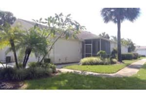 20708 Country Barn Dr, Estero