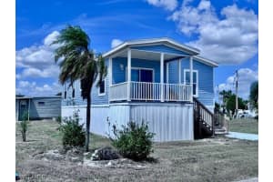 5698 Captain John Smith Loop, North Fort Myers
