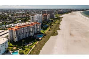 180 Seaview Court, Marco Island, FL 34145 Sold 07/31/25