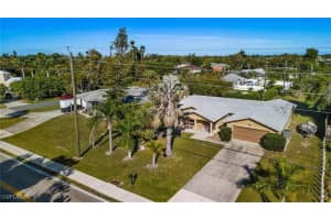 5541 Winkler Rd, Fort Myers