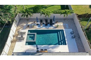 648 96th Avenue, Naples, FL 34108 - MLS#225032759