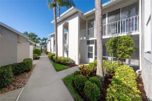 433 Country Hollow Court, Naples, FL 34104 Sold 05/21/25