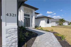 4325 31st Street, Cape Coral, FL 33993 - MLS#225032995