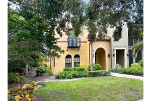 9114 Chula Vista Ln 11905, Naples
