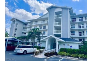 340 Horse Creek Dr 307, Naples