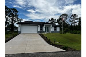 3313 68th Street, Lehigh Acres, FL 33971 - MLS#225033083