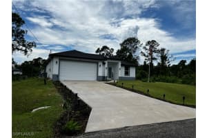 3313 68th Street, Lehigh Acres, FL 33971 - MLS#225033083