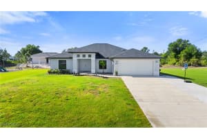 4017 7th St Sw, Lehigh Acres