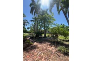 1317 Caloosa Vista Road, Fort Myers, FL 33901 Sold 07/03/25
