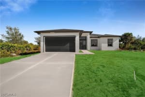 1011 Harwood Ave S, Lehigh Acres