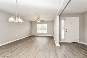 913 36th Lane, Cape Coral, FL 33909 - MLS#225033118