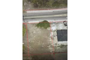 3109 8th Street, Lehigh Acres, FL 33976 - MLS#225033282