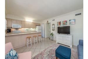 980 7th Avenue, Naples, FL 34102 Sold 06/23/25