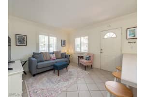 980 7th Avenue, Naples, FL 34102 Sold 06/23/25