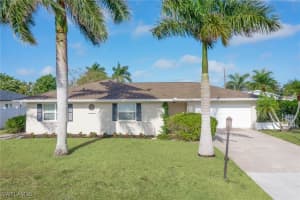 155 Flame Vine Drive, Naples, FL 34110 Sold 07/25/25