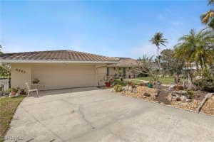 6093 Plumosa Ave, Fort Myers