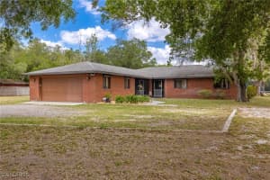 310 Trader Rd, Fort Denaud