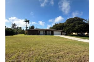 2402 Woodland Boulevard, Fort Myers, FL 33907 Sold 05/21/25