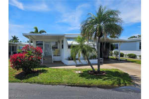 137 Dawn St, Fort Myers