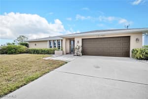 404 Sw 33rd Ter, Cape Coral