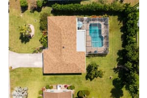 422 44th Terrace, Cape Coral, FL 33914 Sold 05/27/25