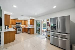 422 44th Terrace, Cape Coral, FL 33914 Sold 05/27/25