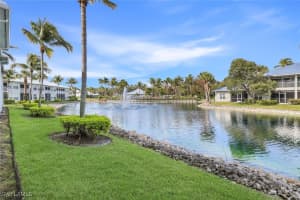 7920 Mahogany Run Ln 1015, Naples