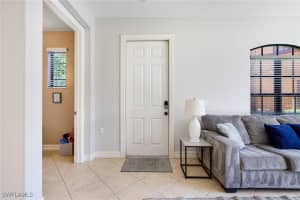 9138 Chula Vista Street, Naples, FL 34113 - MLS#225033691