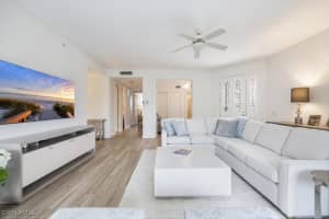 233 Colonade Cir 2205, Naples
