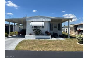 588 Daisy Dr, North Fort Myers